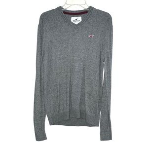 Hollister Men’s Long Sleeve V-Neck Sweater Size Medium